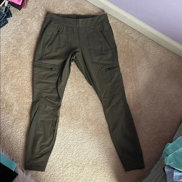The North Face Dark Green Women's Active Leggings - Picture 1 of 4